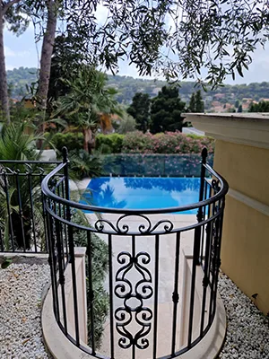 Garde-corps en fer forgé à St-Jean-Cap-Ferrat